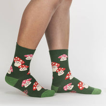 Load image into Gallery viewer, Mellow Mushrooms Crew Socks - Indie Indie Bang! Bang!