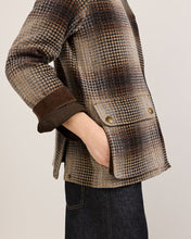 Load image into Gallery viewer, Cascades Barn Coat - Brown Waffle Ombre | Pendleton - Indie Indie Bang! Bang!
