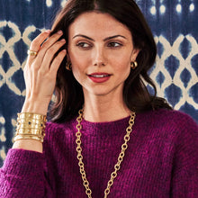 Load image into Gallery viewer, CLEOPATRA Classic Small Hoop Earrings - Gold | Capucine De Wulf
