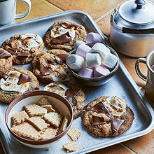 Load image into Gallery viewer, Cozy Café Cookies: Seasonal Sweet Treats to Bake at Home