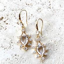 Load image into Gallery viewer, Vintage modern crystal earrings 