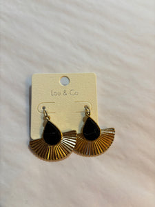 Fan -Shaped Stone Earrings