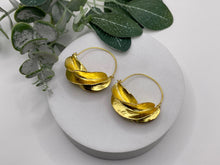 Load image into Gallery viewer, Twisted Baguette Earrings - Indie Indie Bang! Bang!