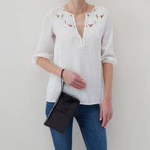 Load image into Gallery viewer, HOBO | Evolve Wristlet Black