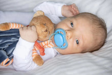 Load image into Gallery viewer, Mavi Blankie by Bukowski