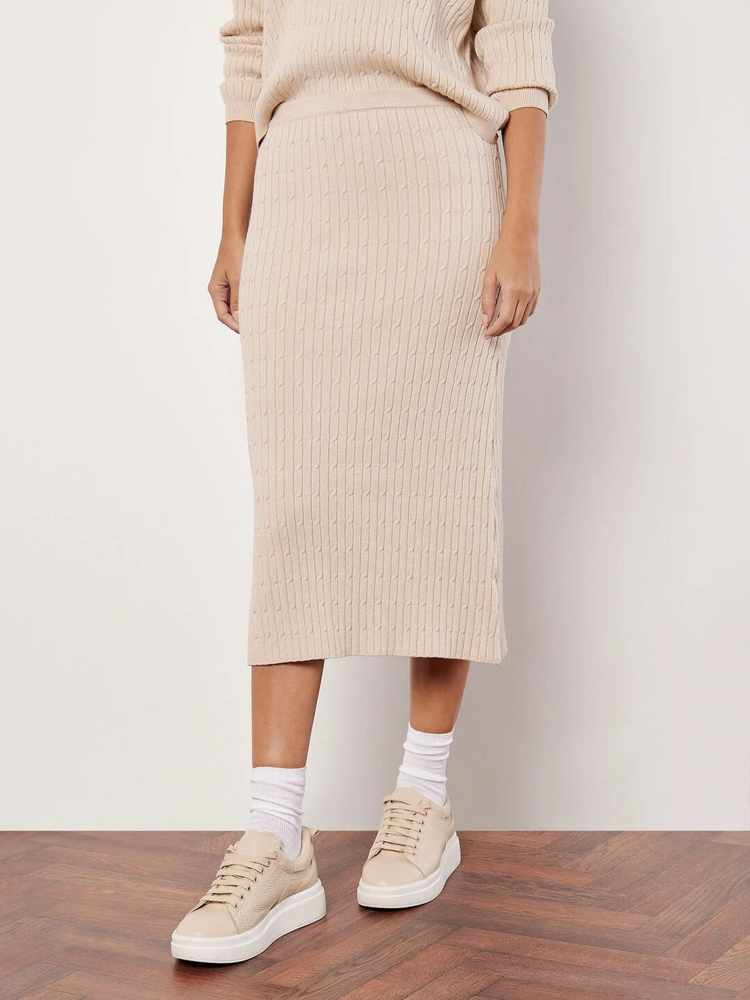 Fine Knit Cable Midi Skirt