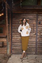 Load image into Gallery viewer, Autumn Poppy Cable Knit Sweater - Indie Indie Bang! Bang!