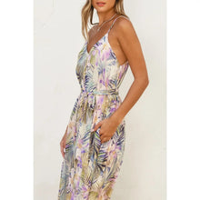 Load image into Gallery viewer, Extra Flared Maxi Dress