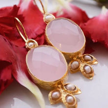 Load image into Gallery viewer, Pearl Petal Leaf Earring - Indie Indie Bang! Bang!