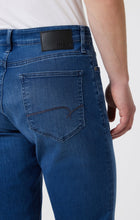 Load image into Gallery viewer, Mavi Seasonal | Steve Dark Brushed Athletic Fit Denim