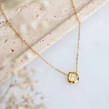 Load image into Gallery viewer, Mesa Geometric Nugget Necklace - Indie Indie Bang! Bang!