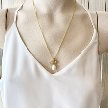 Load image into Gallery viewer, Pearl + Star Charm Pave Necklace - Indie Indie Bang! Bang!