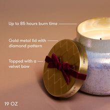 Load image into Gallery viewer, Tinsel &amp; Spice Artisan 19oz Candle