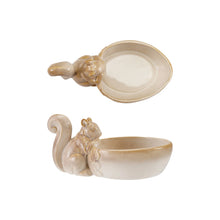 Load image into Gallery viewer, Stoneware Bowl with Squirrel