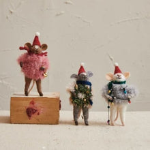 Load image into Gallery viewer, Wool Felt Mouse w/ Faux Fur Sweater - Indie Indie Bang! Bang!