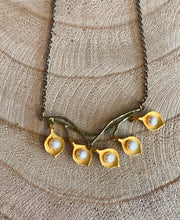 Load image into Gallery viewer, Michael Michaud - Round Leaf Eucalyptus 16&quot; Bar Necklace - Indie Indie Bang! Bang!